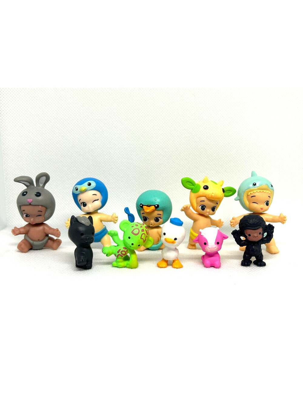 Twozies Minifigures - Lot of 10 Figures